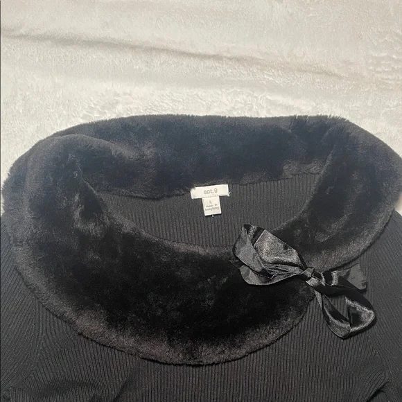 Apt. 9 Black Sweater with Plush Collar - Picture 3 of 6